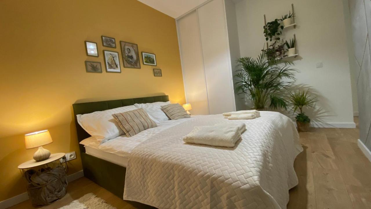 Green Park Apartament Przemyśl Εξωτερικό φωτογραφία